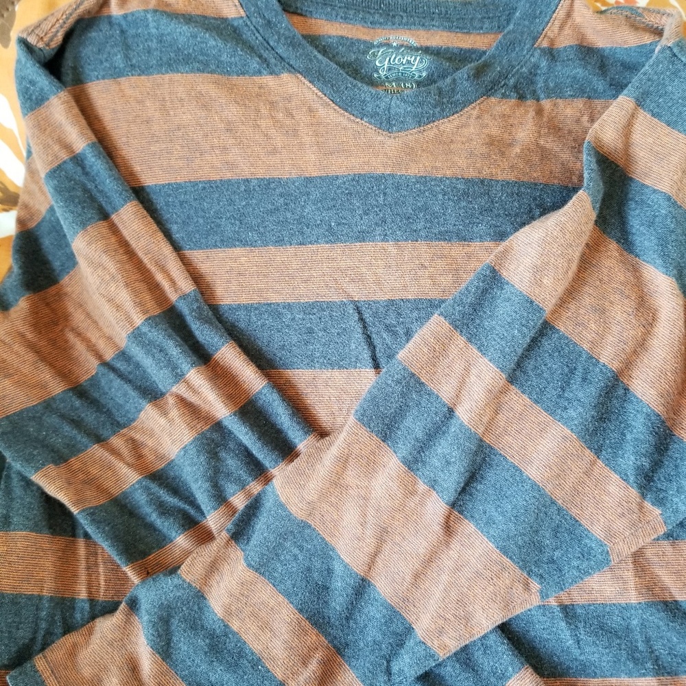 Light long sleeve shirt